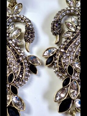 Heidi Daus Swan in Love Earrings